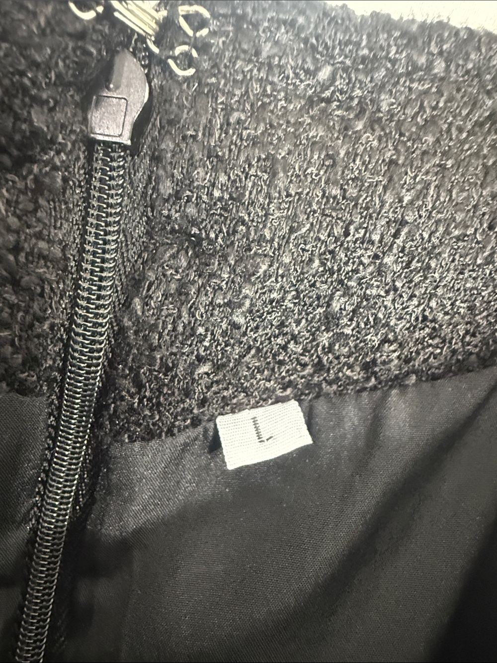 TUCKERNUCK BLACK TWEED JACKIE DRESS SIZE L WITH GOLD BUTTON DETAIL SIZE L - Picture 7 of 9